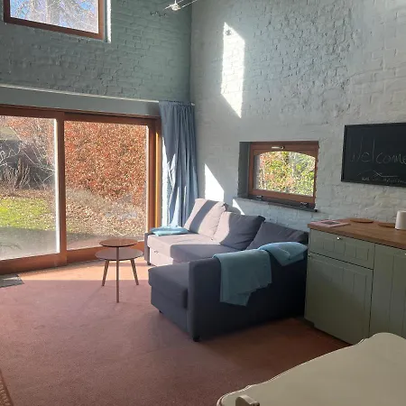 Cosy Little House *